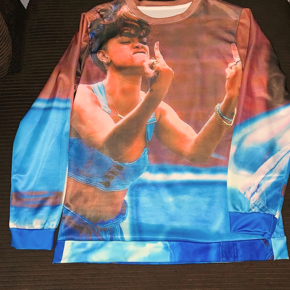 MOOD top! - Picture 1 of 1